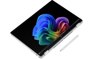 Slika izdelka: Prenosnik HP OmniBook 7 Flip Ultra 7 / 32GB / 1TB SSD / 16" 2K zaslon na dotik / Windows 11 Home (srebrn)